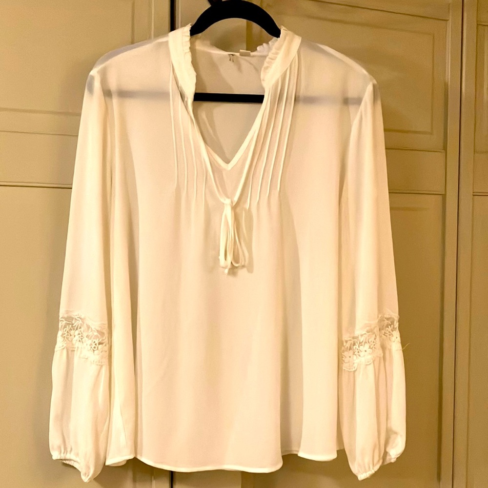 NEW CATO White Semi-Shear and Lace Blouse Size Large